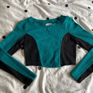 Urban outfitters Cropped long sleeve